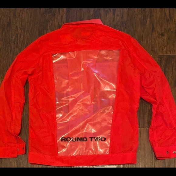 Round Two Transparent Jacket - Picture 3 of 8